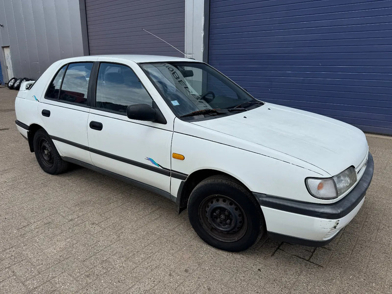 Nissan Sunny **DIESEL-EXPORT** - Hatchback: bilde 3 Nissan Sunny **DIESEL-EXPORT** - Hatchback: bilde 3