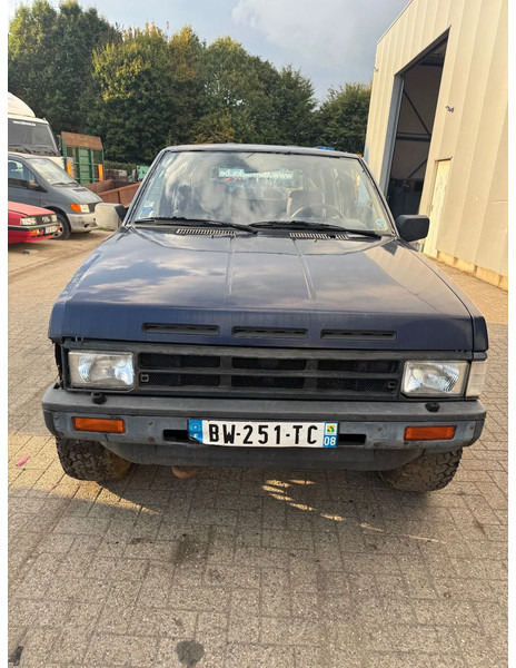 Nissan Terrano **4X4-DIESEL-LONG CHASSIS** - Personenbil: bilde 2 Nissan Terrano **4X4-DIESEL-LONG CHASSIS** - Personenbil: bilde 2