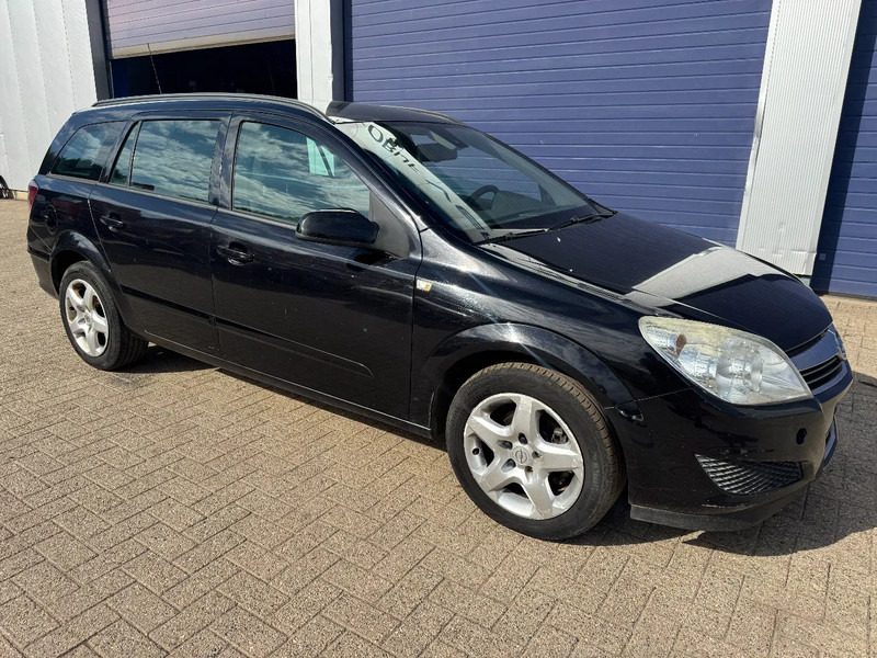 Opel Astra **1700CDTI-AIRCO-EURO 4** - Stasjonsvogn: bilde 1 Opel Astra **1700CDTI-AIRCO-EURO 4** - Stasjonsvogn: bilde 1