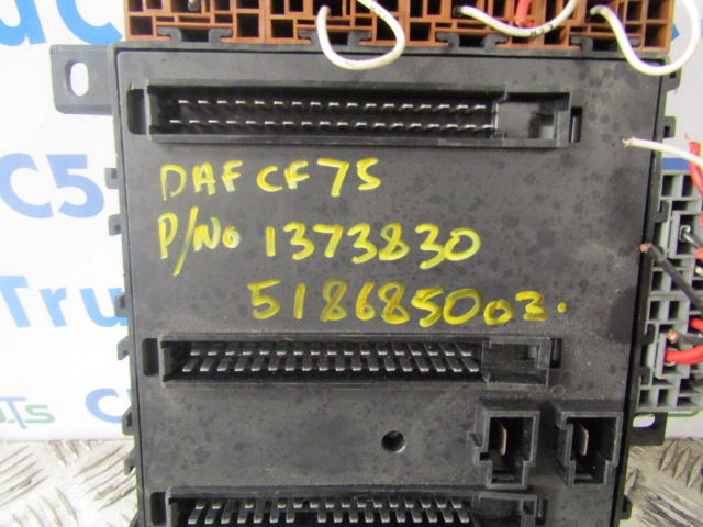 DAF CF75 FUSE BOARD 1373830 - Elektrisk system for Lastebil: bilde 2 DAF CF75 FUSE BOARD 1373830 - Elektrisk system for Lastebil: bilde 2