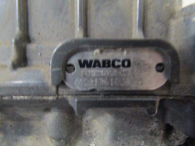 DAF LF 220 EURO 6 REAR AXLE EBS 2 BRAKE CONTROL UNIT P/NO 4801051050/1818832 - Bremsedeler for Lastebil: bilde 2 DAF LF 220 EURO 6 REAR AXLE EBS 2 BRAKE CONTROL UNIT P/NO 4801051050/1818832 - Bremsedeler for Lastebil: bilde 2