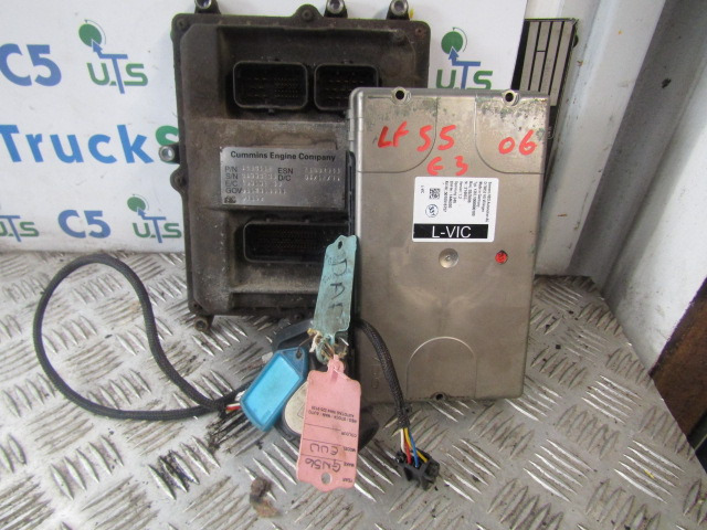 DAF LF 55 220 EURO 3 ENGINE ECU KIT P/NO 1898112 - Styreenhet for Lastebil: bilde 2 DAF LF 55 220 EURO 3 ENGINE ECU KIT P/NO 1898112 - Styreenhet for Lastebil: bilde 2
