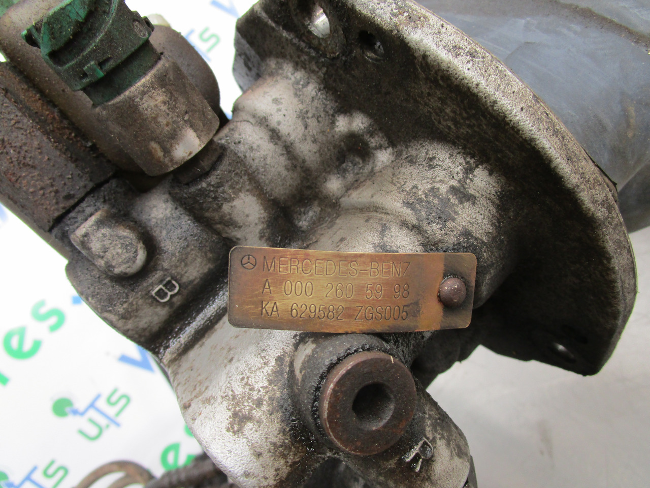 MERCEDES AXOR HYDRAULIC GEARCHANGE 9 SPEED - Førerhus og interiør for Lastebil: bilde 2 MERCEDES AXOR HYDRAULIC GEARCHANGE 9 SPEED - Førerhus og interiør for Lastebil: bilde 2