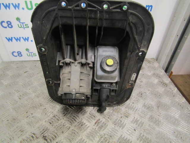 RENAULT MIDLUM DCI PEDAL BOX INC BRAKE VALVE + CLUTCH CYLINDER - Førerhus og interiør for Lastebil: bilde 3 RENAULT MIDLUM DCI PEDAL BOX INC BRAKE VALVE + CLUTCH CYLINDER - Førerhus og interiør for Lastebil: bilde 3