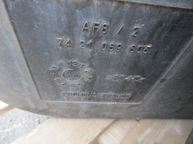 VOLVO FE AD BLUE TANK COMPLETE P/NO 7421069605 - Drivstofftank for Lastebil: bilde 2 VOLVO FE AD BLUE TANK COMPLETE P/NO 7421069605 - Drivstofftank for Lastebil: bilde 2
