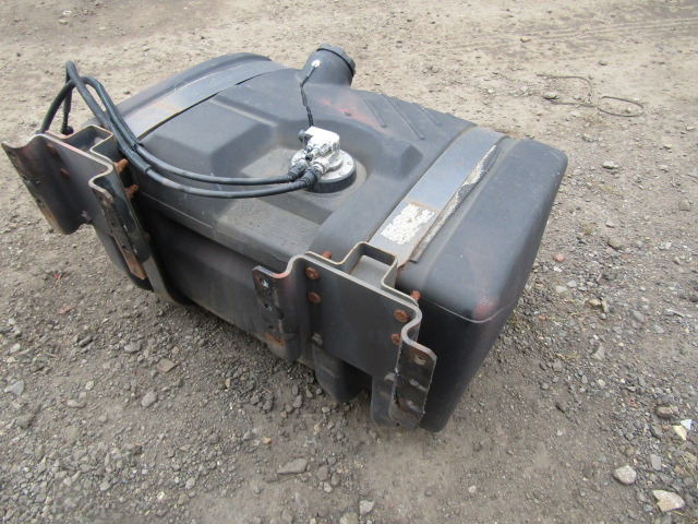 VOLVO FE FUEL TANK 300 LITRE P/NO 20823454 - Drivstofftank for Lastebil: bilde 2 VOLVO FE FUEL TANK 300 LITRE P/NO 20823454 - Drivstofftank for Lastebil: bilde 2