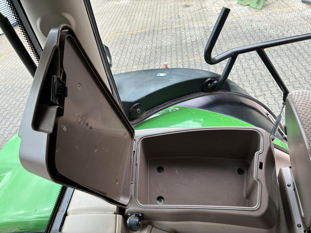 John Deere 6215R - Traktor: bilde 3 John Deere 6215R - Traktor: bilde 3