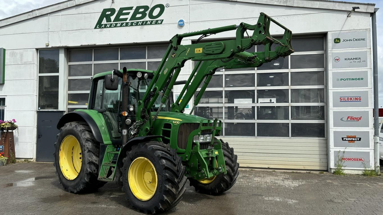 John Deere 6430 - Traktor: bilde 1 John Deere 6430 - Traktor: bilde 1