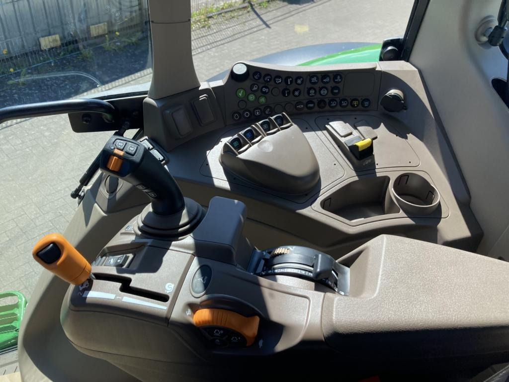 John Deere 6M185 - Traktor: bilde 3 John Deere 6M185 - Traktor: bilde 3