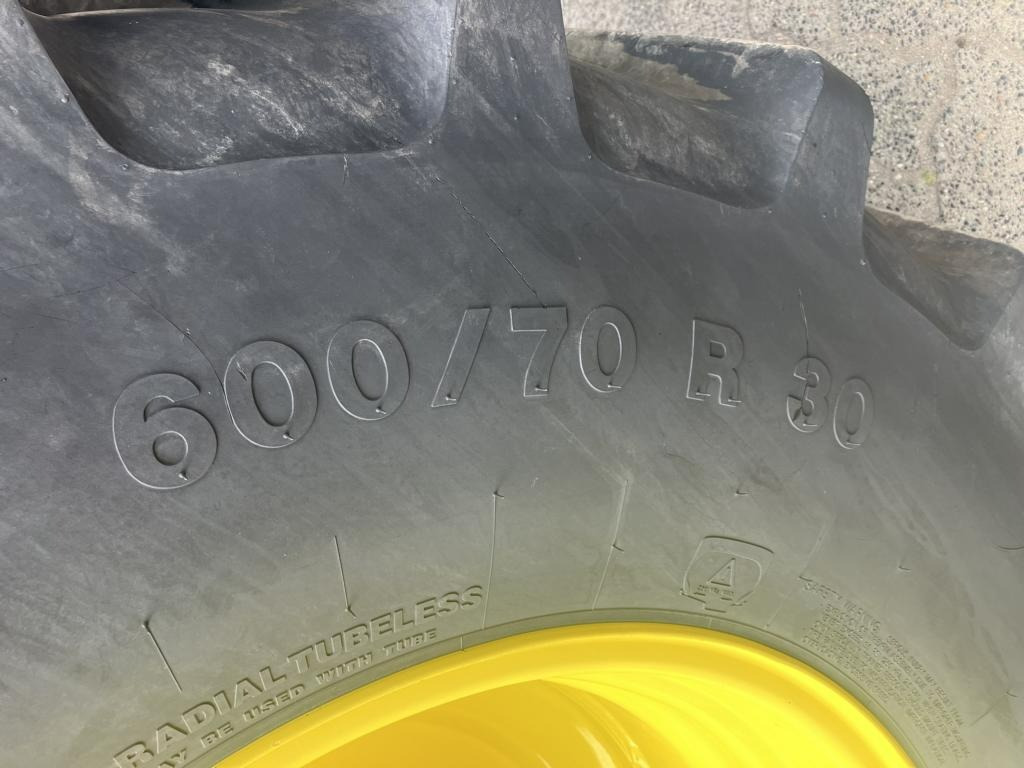 John Deere 6M250 - Traktor: bilde 4 John Deere 6M250 - Traktor: bilde 4