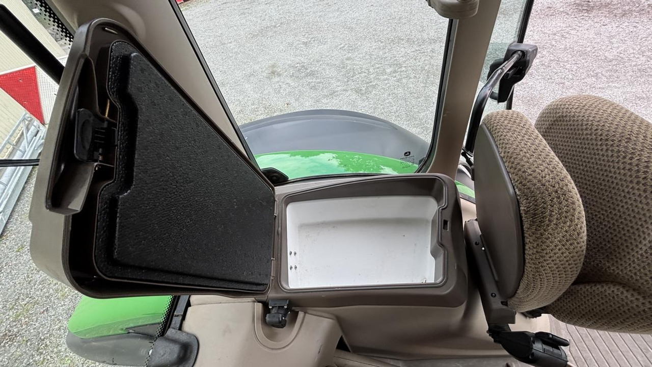 John Deere 6R195 - Traktor: bilde 5 John Deere 6R195 - Traktor: bilde 5