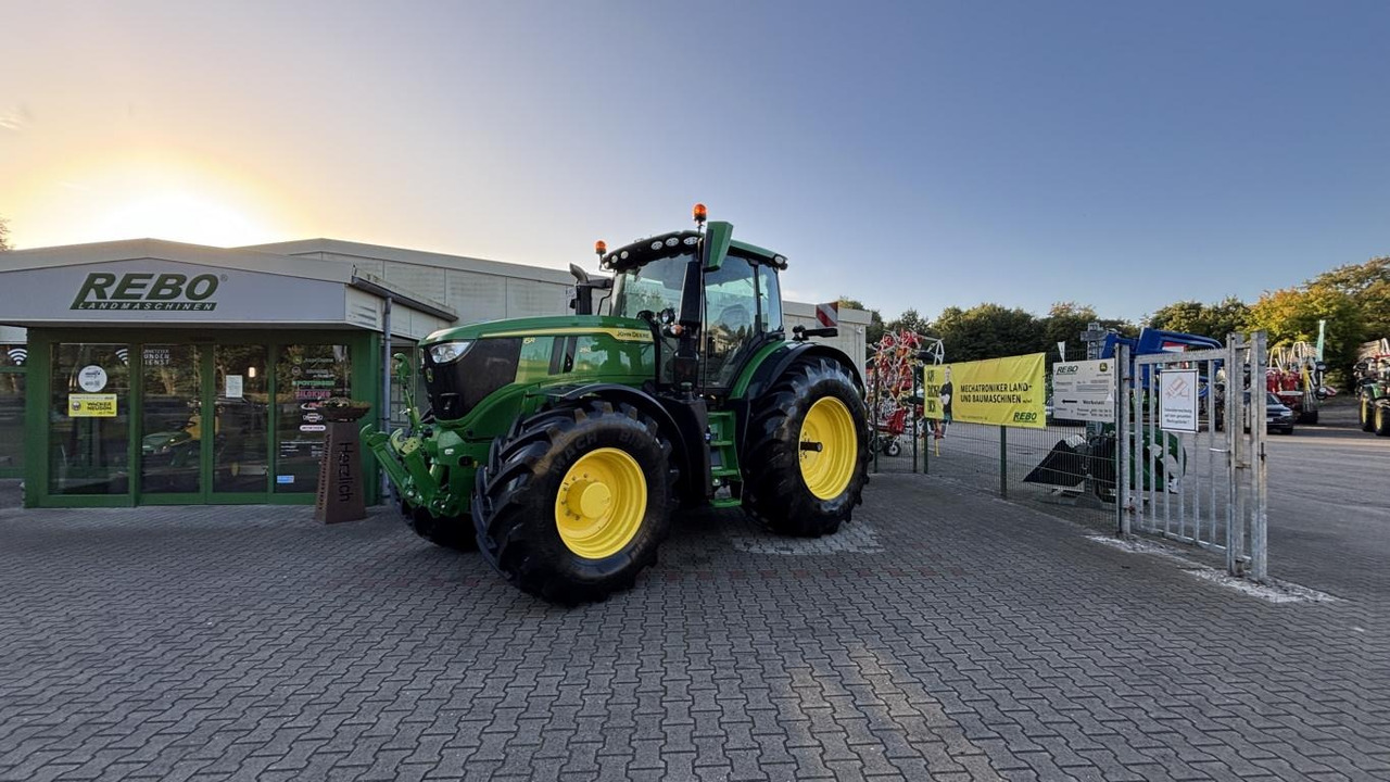 John Deere 6R250 - Traktor: bilde 1 John Deere 6R250 - Traktor: bilde 1