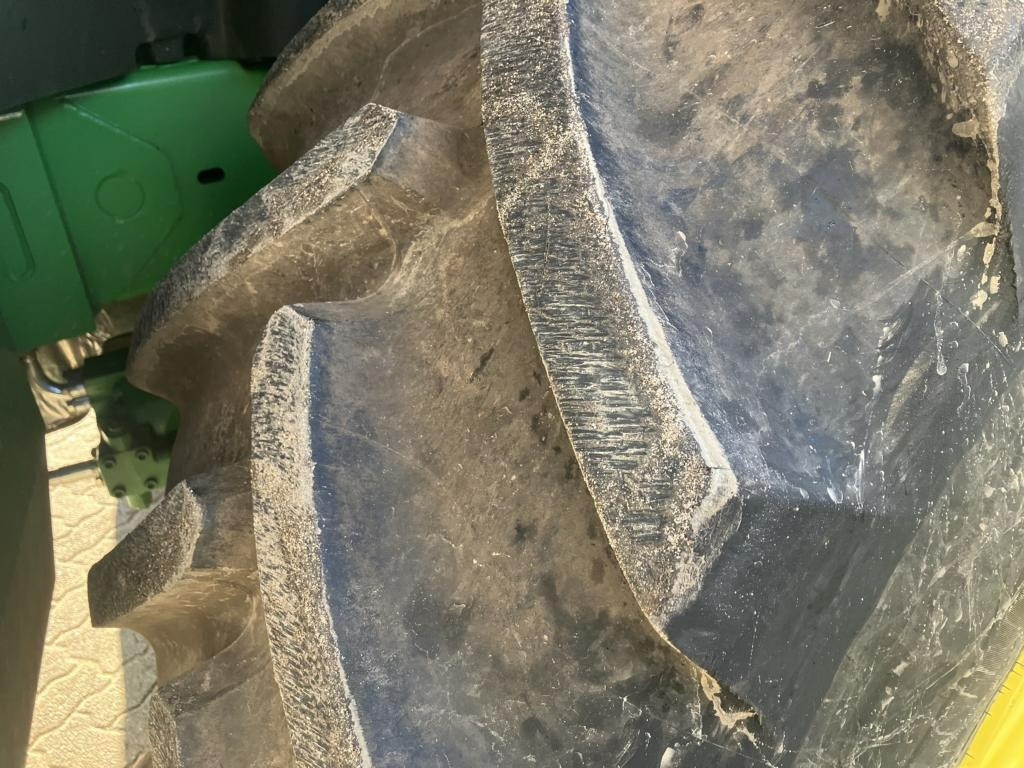 John Deere 8600 FELDHÄCKSLER - Tresker: bilde 4 John Deere 8600 FELDHÄCKSLER - Tresker: bilde 4