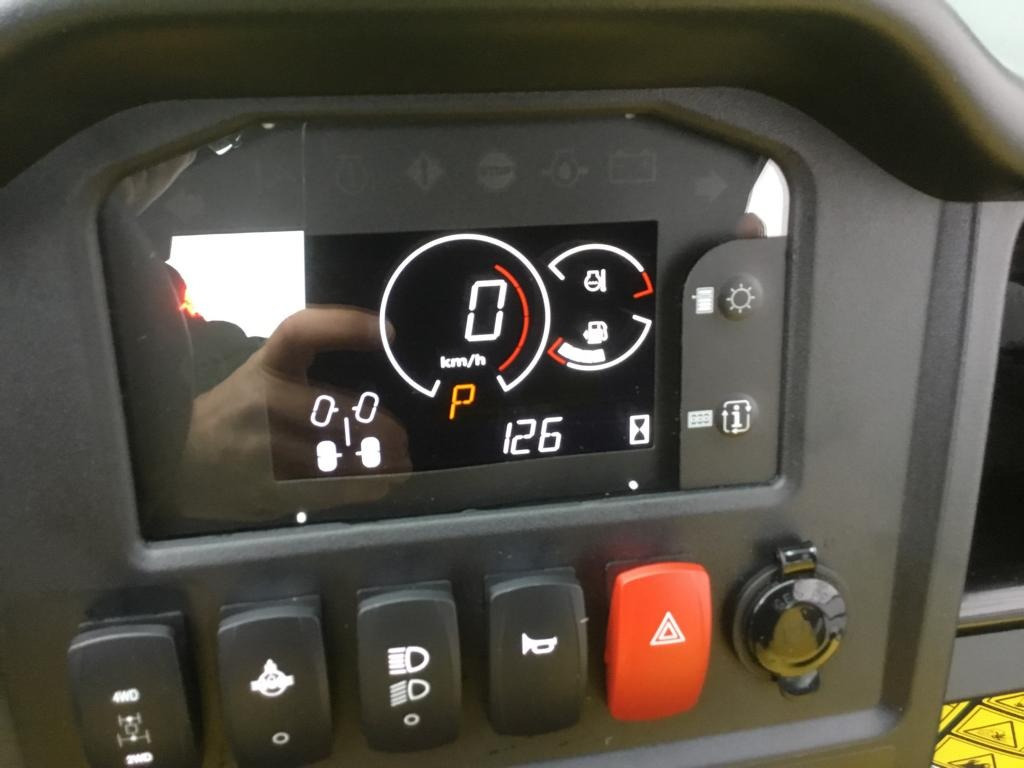 John Deere GATOR HPX 815 E - ATV/ Quad: bilde 4 John Deere GATOR HPX 815 E - ATV/ Quad: bilde 4