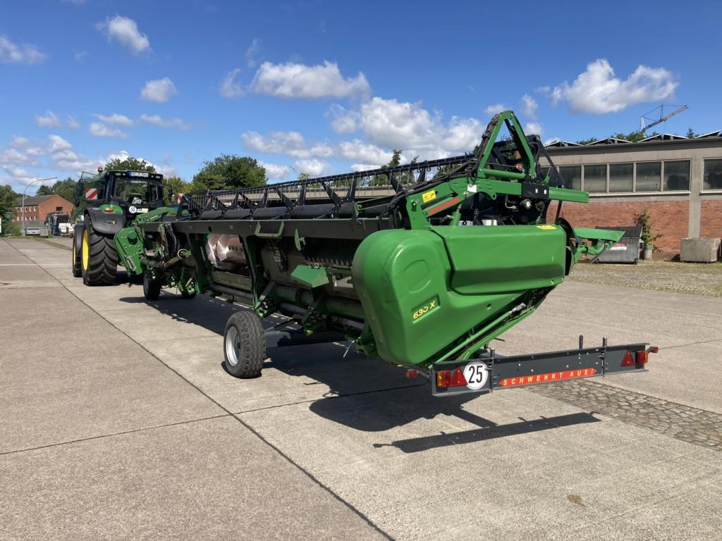 John Deere SCHNEIDWERK 630X - Skurtresker: bilde 3 John Deere SCHNEIDWERK 630X - Skurtresker: bilde 3