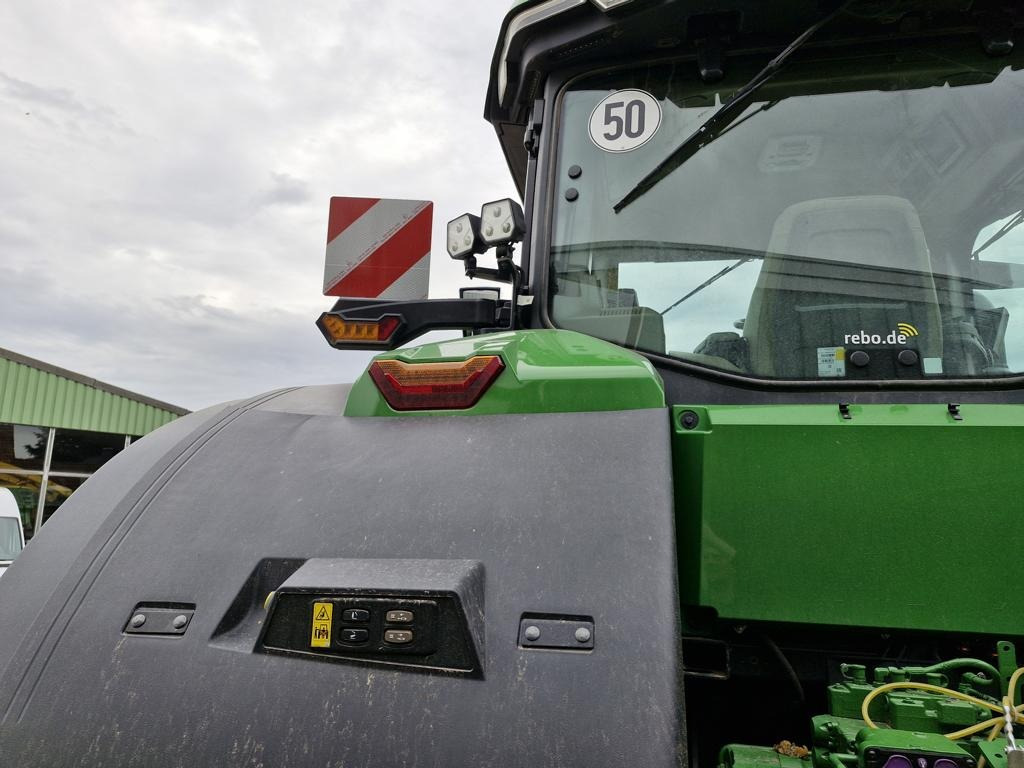 John Deere TRAKTOR 7R330 - Traktor: bilde 2 John Deere TRAKTOR 7R330 - Traktor: bilde 2
