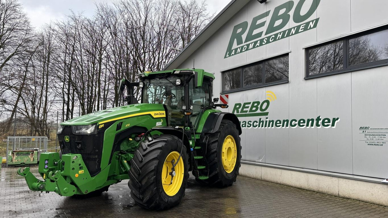 John Deere TRAKTOR 8R370 - Traktor: bilde 1 John Deere TRAKTOR 8R370 - Traktor: bilde 1