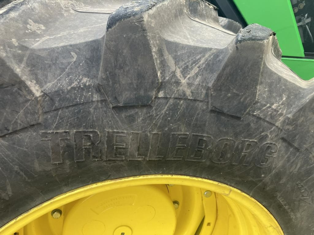 John Deere TRAKTOR 8R410 - Traktor: bilde 4 John Deere TRAKTOR 8R410 - Traktor: bilde 4