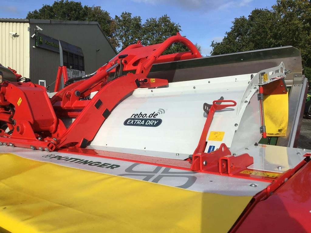 Pöttinger NOVACAT V 10000 ED CL - Slåmaskin: bilde 4 Pöttinger NOVACAT V 10000 ED CL - Slåmaskin: bilde 4