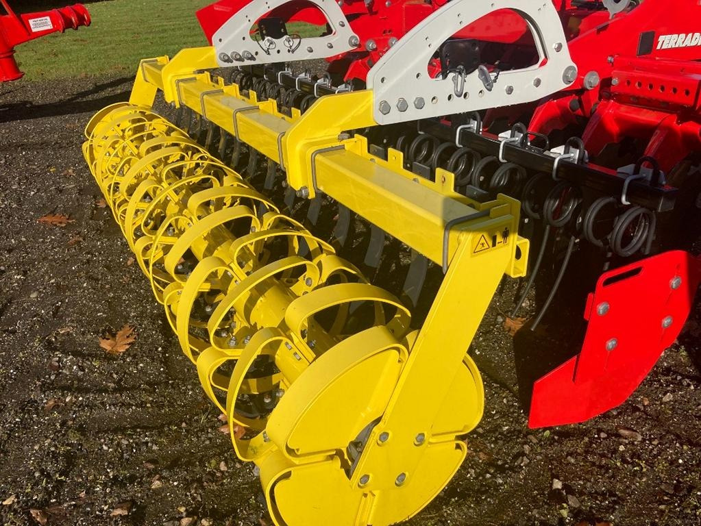 Pöttinger TERRADISC 3001 - Skålharv: bilde 4 Pöttinger TERRADISC 3001 - Skålharv: bilde 4