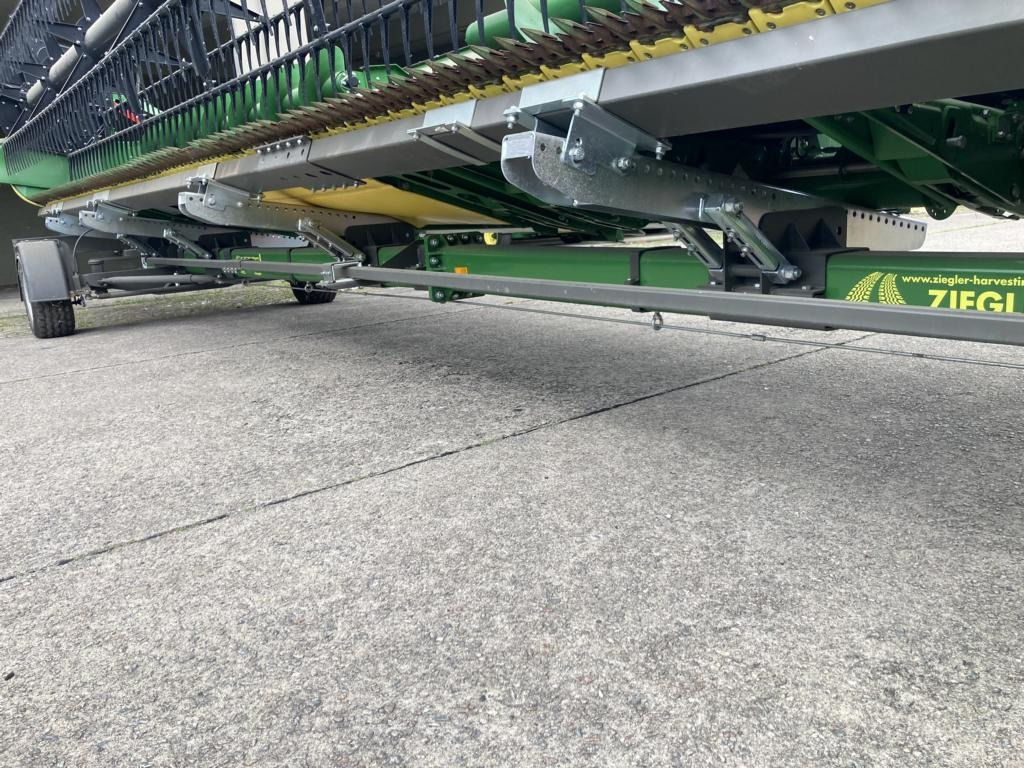 Ziegler 4WT JD RD35F - Skurtresker: bilde 1 Ziegler 4WT JD RD35F - Skurtresker: bilde 1