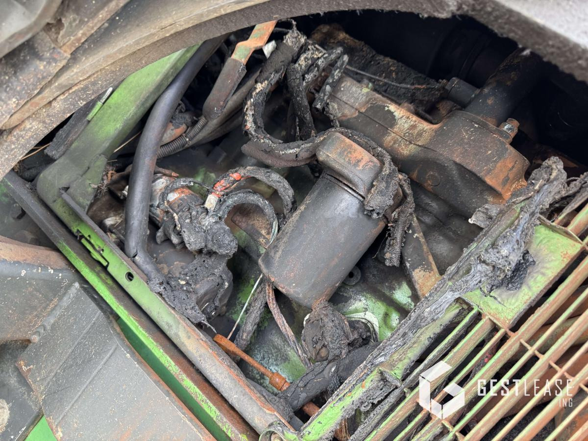 John Deere 6400 4RM - Traktor: bilde 5 John Deere 6400 4RM - Traktor: bilde 5
