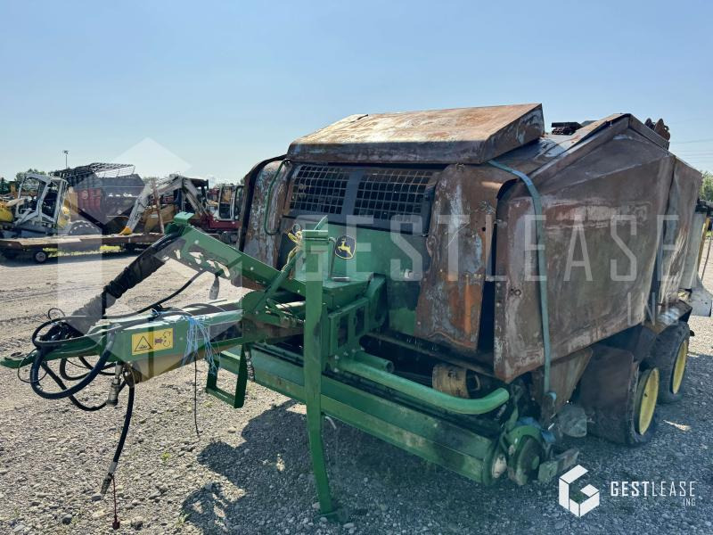 John Deere 744 - Rundballepresse: bilde 5 John Deere 744 - Rundballepresse: bilde 5