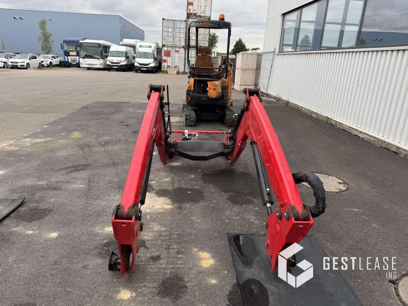 MASSEY FERGUSON FL4121 - Frontlaster for traktor: bilde 3 MASSEY FERGUSON FL4121 - Frontlaster for traktor: bilde 3