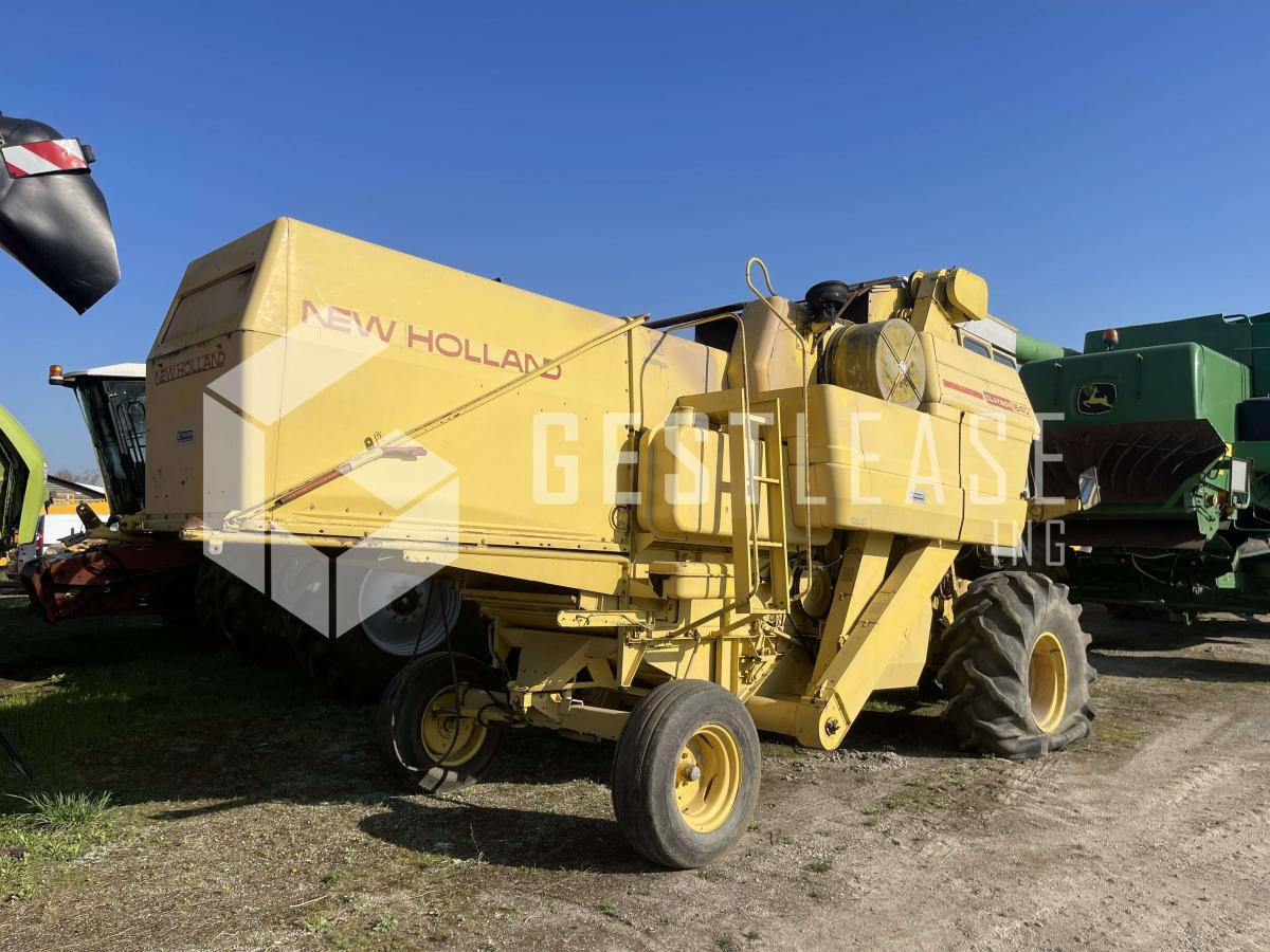 New Holland CLAYSON 1540 - Skurtresker: bilde 2 New Holland CLAYSON 1540 - Skurtresker: bilde 2