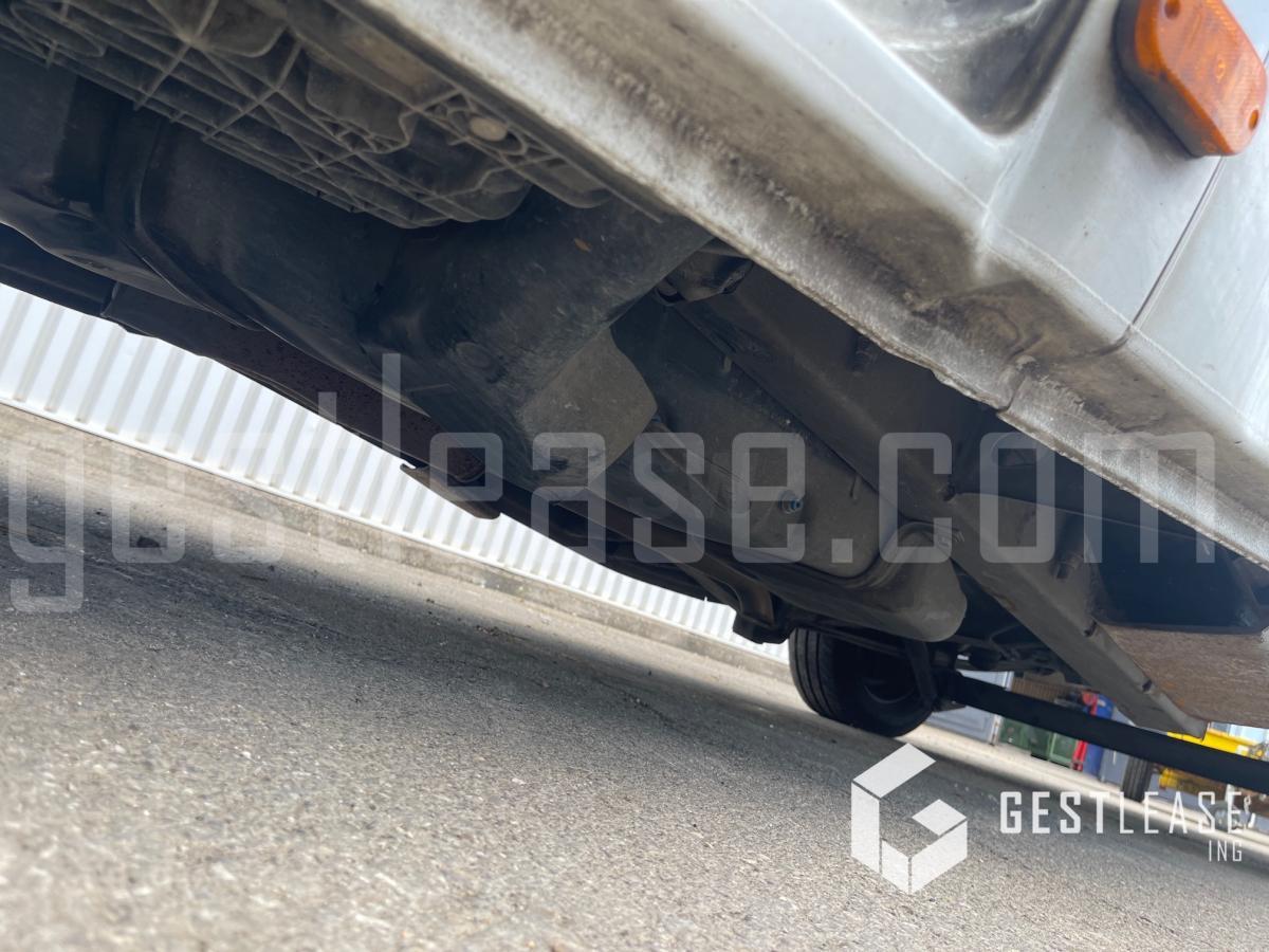 Billift Renault MASTER 3 2.3 DCI 125 avec nacelle KLUBB: bilde 12