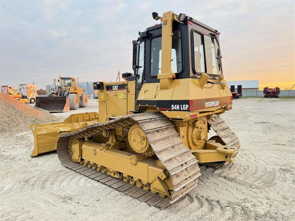 CAT D4H LGP USA MADE - Bulldozer: bilde 3 CAT D4H LGP USA MADE - Bulldozer: bilde 3