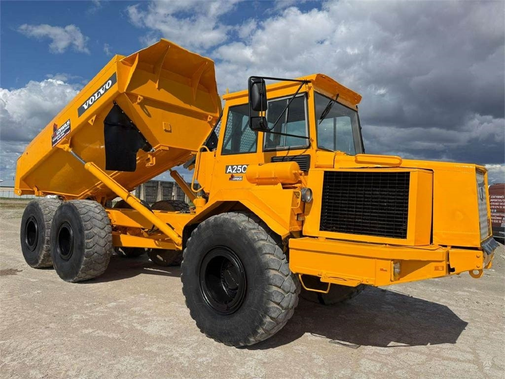 Volvo A25C - Rammestyrt dumper: bilde 1 Volvo A25C - Rammestyrt dumper: bilde 1