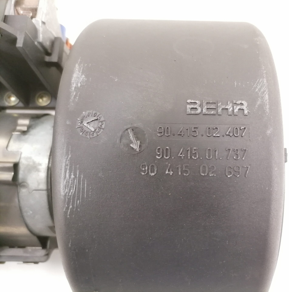 MAN Cab fan 81619306089 - Varme/ Ventilasjon for Lastebil: bilde 2 MAN Cab fan 81619306089 - Varme/ Ventilasjon for Lastebil: bilde 2