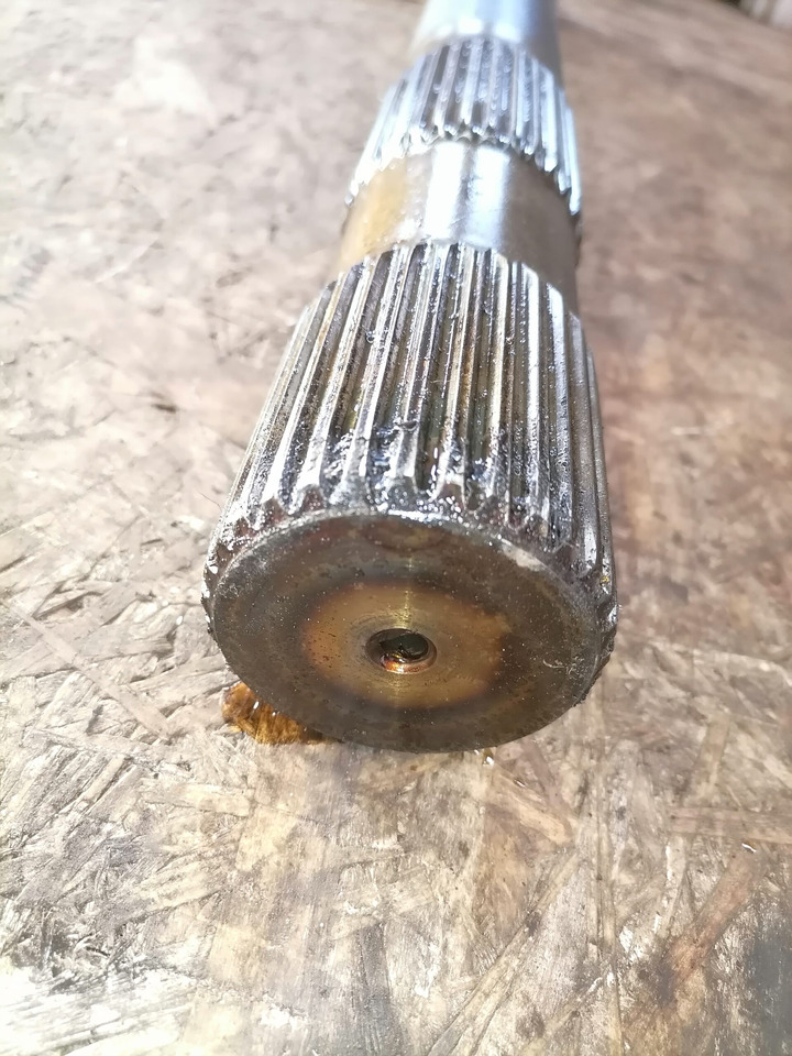 MAN Drive shaft 81355020147 - Drivaksel for Lastebil: bilde 4 MAN Drive shaft 81355020147 - Drivaksel for Lastebil: bilde 4