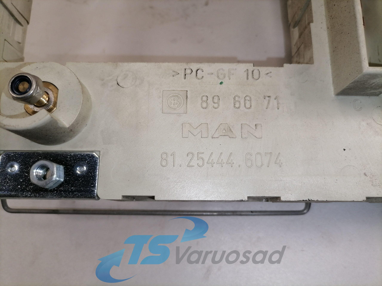 MAN Kaitsmepaneel 81254446074 - Sikring for Lastebil: bilde 2 MAN Kaitsmepaneel 81254446074 - Sikring for Lastebil: bilde 2