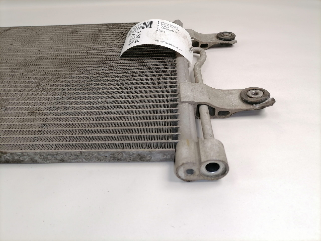 Mercedes-Benz A/C radiator A9605001454 - Varme/ Ventilasjon for Lastebil: bilde 4 Mercedes-Benz A/C radiator A9605001454 - Varme/ Ventilasjon for Lastebil: bilde 4