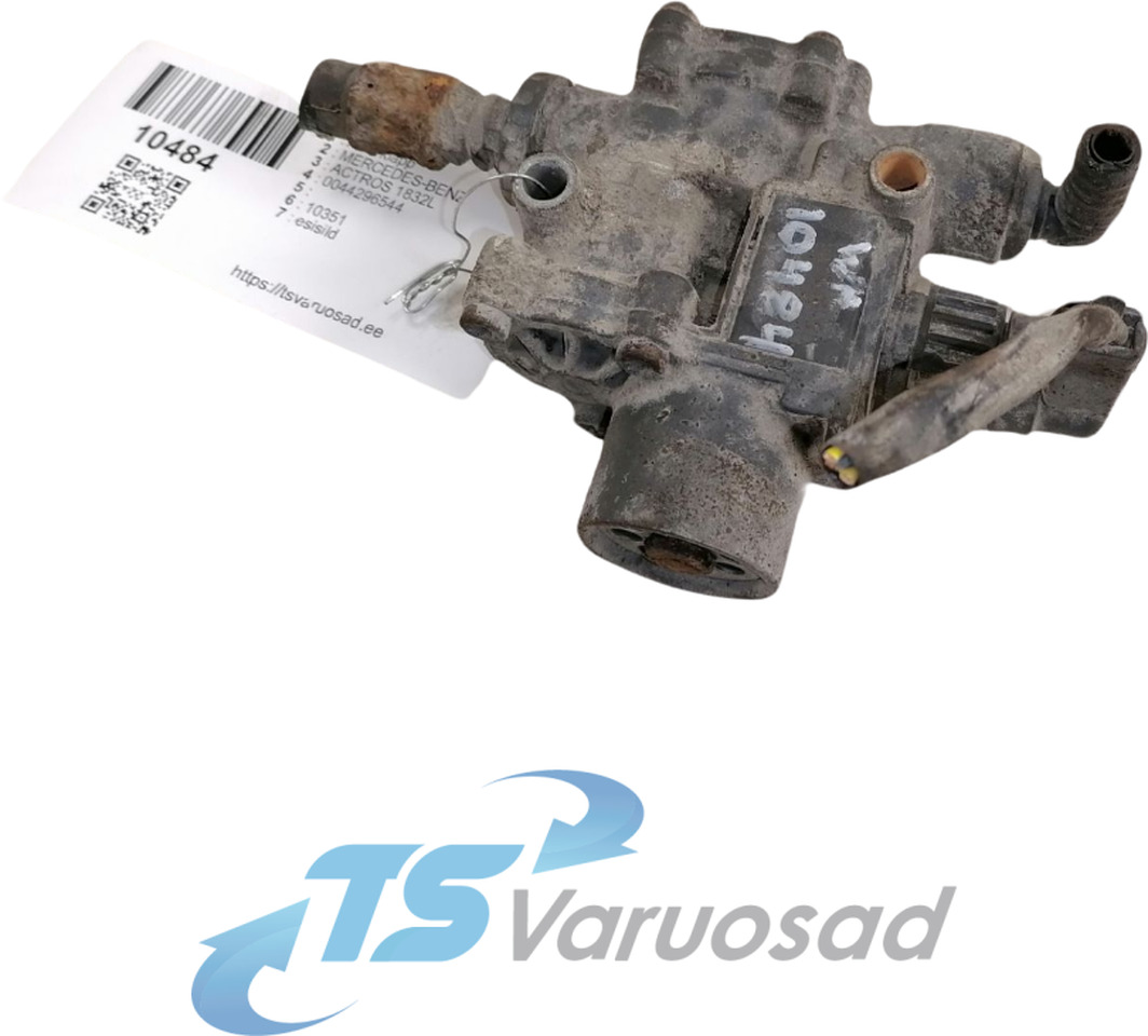 Mercedes-Benz ABS brake valve 0044296544 - Bremseventil for Lastebil: bilde 1 Mercedes-Benz ABS brake valve 0044296544 - Bremseventil for Lastebil: bilde 1