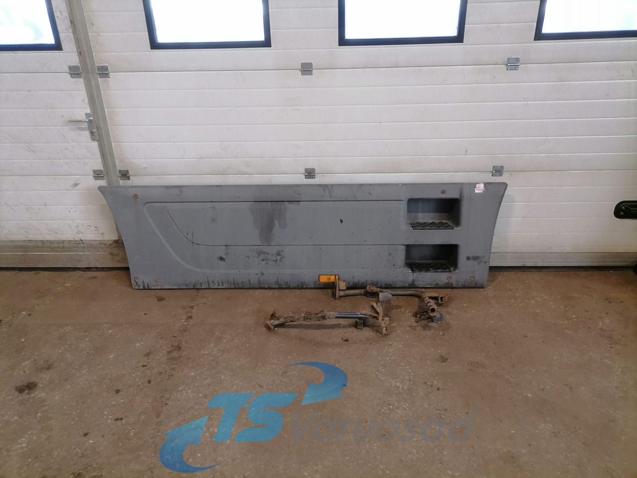 Mercedes-Benz Air deflector A9425201922 - Aerodynamikk/ Spoiler for Lastebil: bilde 1 Mercedes-Benz Air deflector A9425201922 - Aerodynamikk/ Spoiler for Lastebil: bilde 1