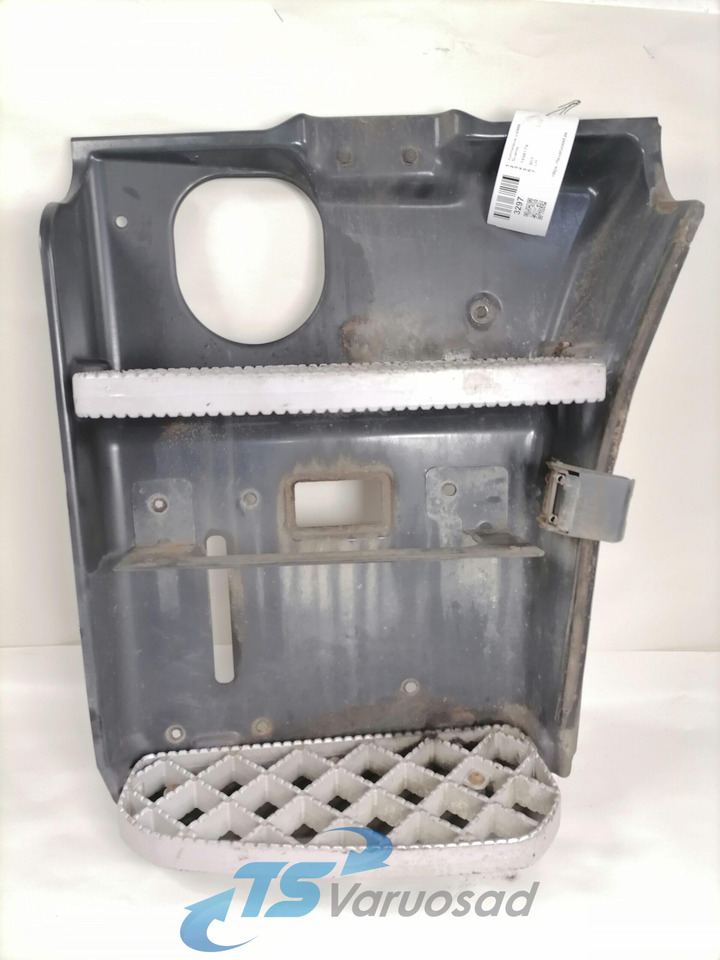 Scania Astmelaua u-plekk, vasak 1498179 - Fottrinnet for Lastebil: bilde 1 Scania Astmelaua u-plekk, vasak 1498179 - Fottrinnet for Lastebil: bilde 1