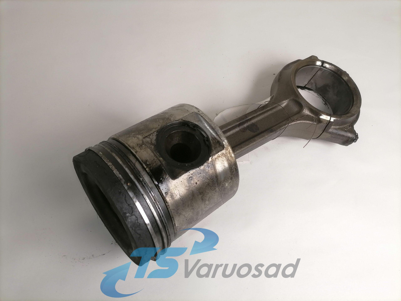 Scania Connecting rod + piston 1798596 - Stempel/ Ringer/ Naver for Lastebil: bilde 1 Scania Connecting rod + piston 1798596 - Stempel/ Ringer/ Naver for Lastebil: bilde 1