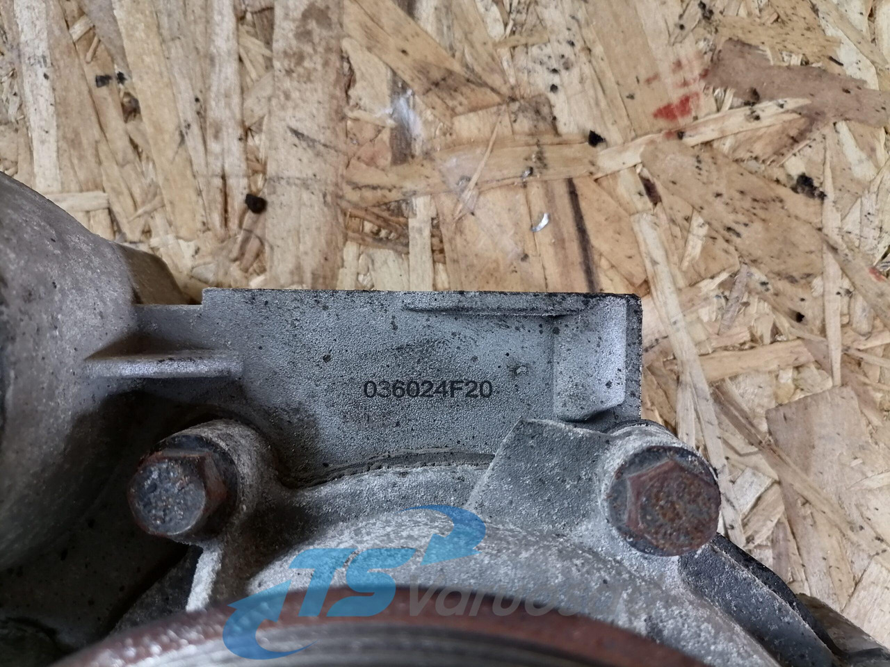 Scania Cooling pump 1896752 - Kjølevæskepumpe for Lastebil: bilde 3 Scania Cooling pump 1896752 - Kjølevæskepumpe for Lastebil: bilde 3