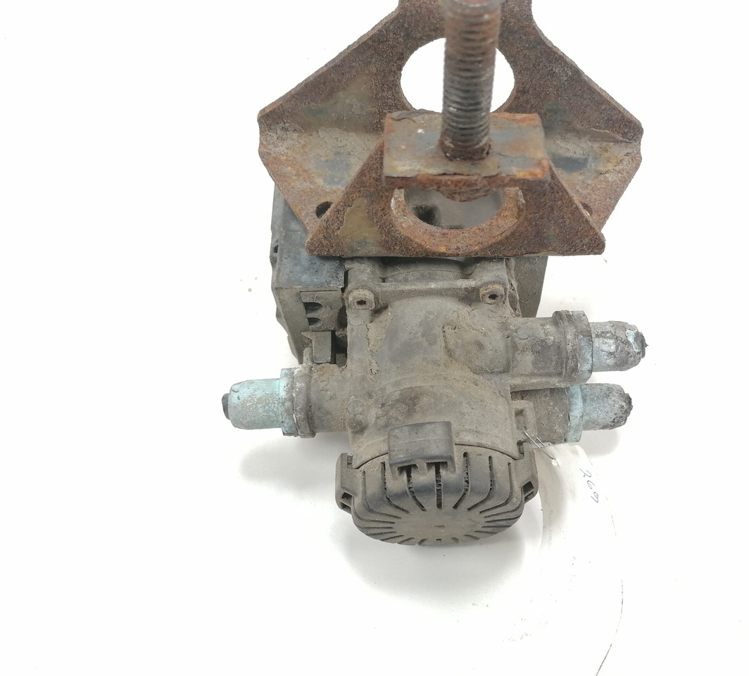 Scania EBS brake valve 1773676 - Bremseventil for Lastebil: bilde 3 Scania EBS brake valve 1773676 - Bremseventil for Lastebil: bilde 3