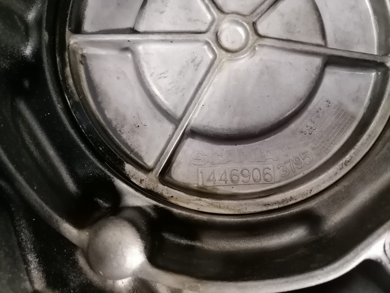 Scania Flywheel housing 1457023 - Svinghjul for Lastebil: bilde 3 Scania Flywheel housing 1457023 - Svinghjul for Lastebil: bilde 3