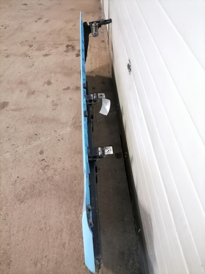 Scania Kabiini tuulesuunaja, parem külg 2978956 - Aerodynamikk/ Spoiler for Lastebil: bilde 2 Scania Kabiini tuulesuunaja, parem külg 2978956 - Aerodynamikk/ Spoiler for Lastebil: bilde 2