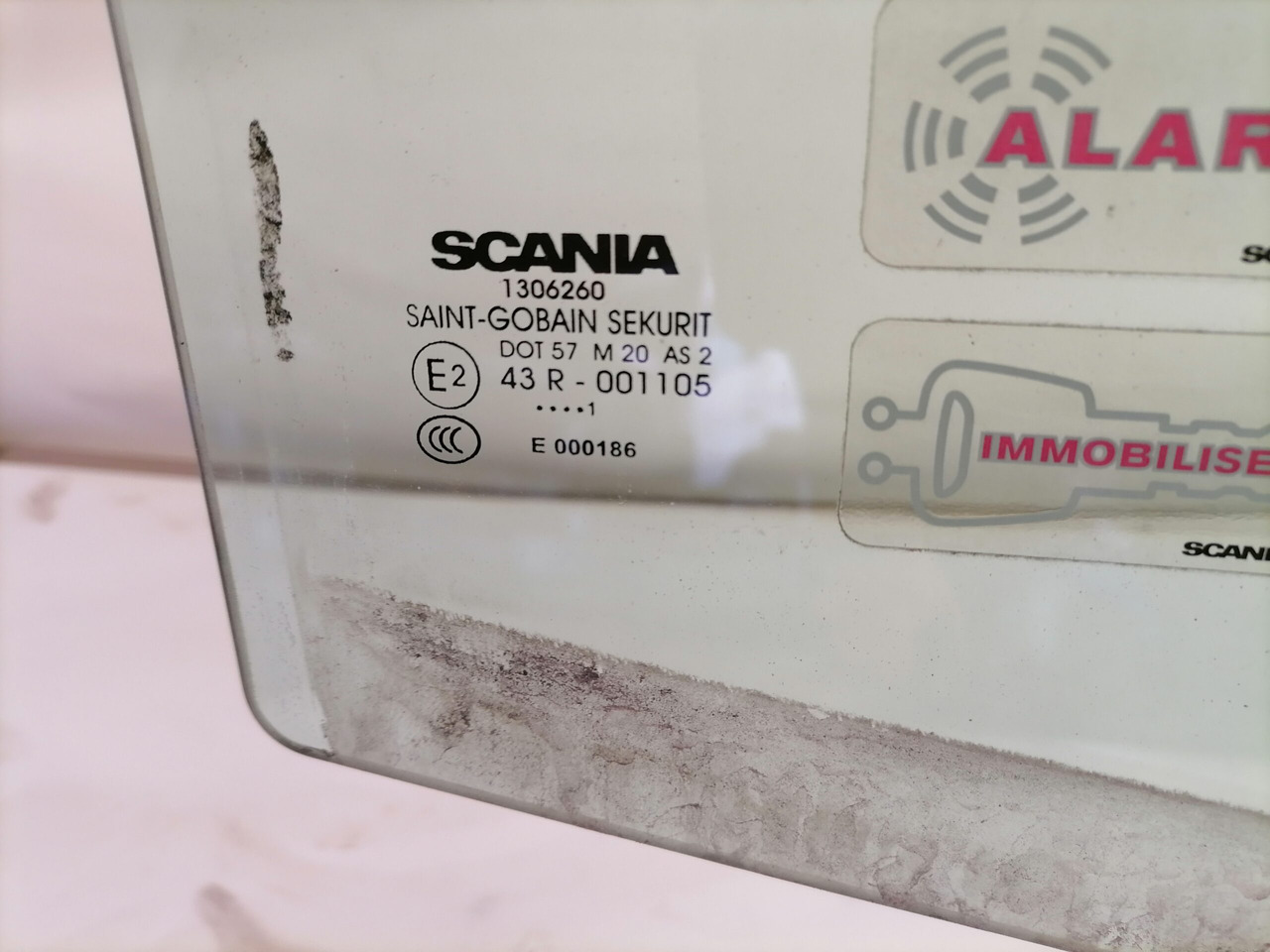Scania Küljeklaas, parem 1306260 - Vindu og deler for Lastebil: bilde 3 Scania Küljeklaas, parem 1306260 - Vindu og deler for Lastebil: bilde 3