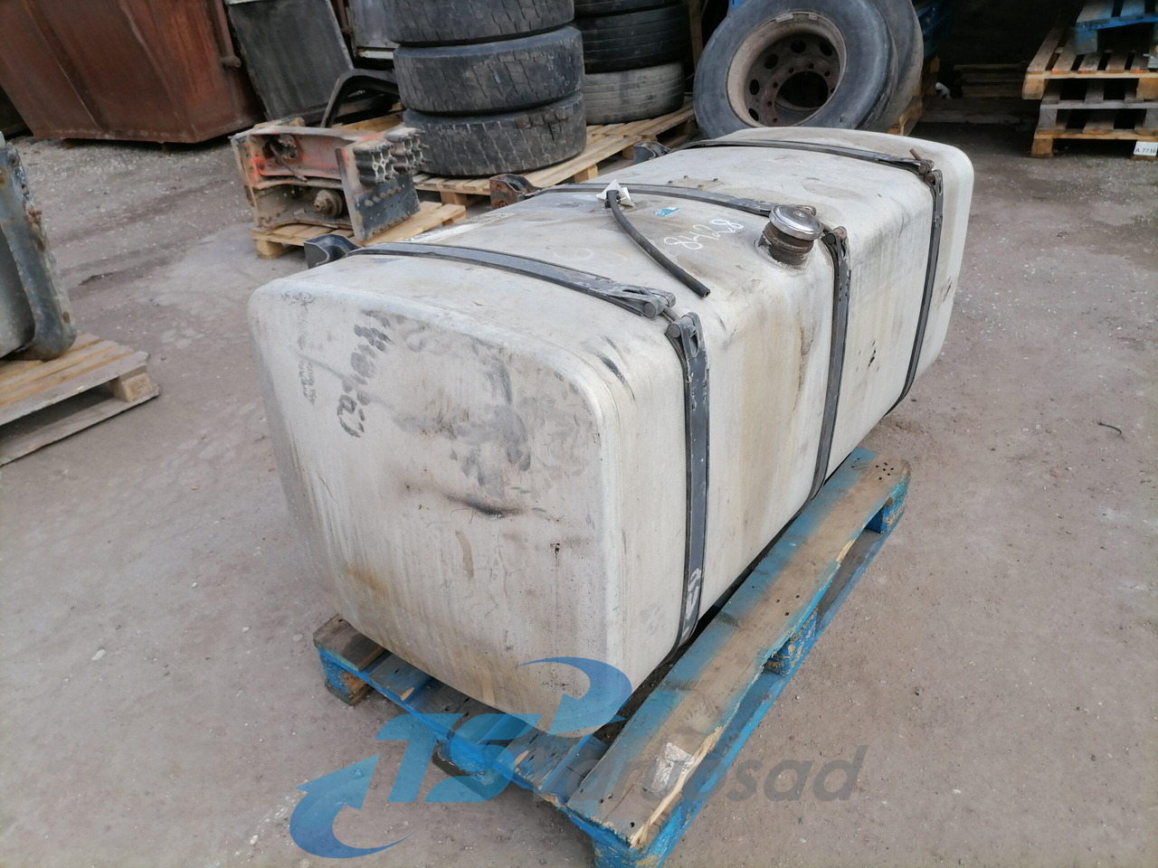 Scania Kütusepaak 700L 1517309 - Drivstofftank for Lastebil: bilde 2 Scania Kütusepaak 700L 1517309 - Drivstofftank for Lastebil: bilde 2