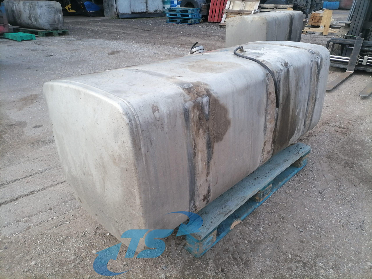 Scania Kütusepaak 700L 1517309 - Drivstofftank for Lastebil: bilde 3 Scania Kütusepaak 700L 1517309 - Drivstofftank for Lastebil: bilde 3