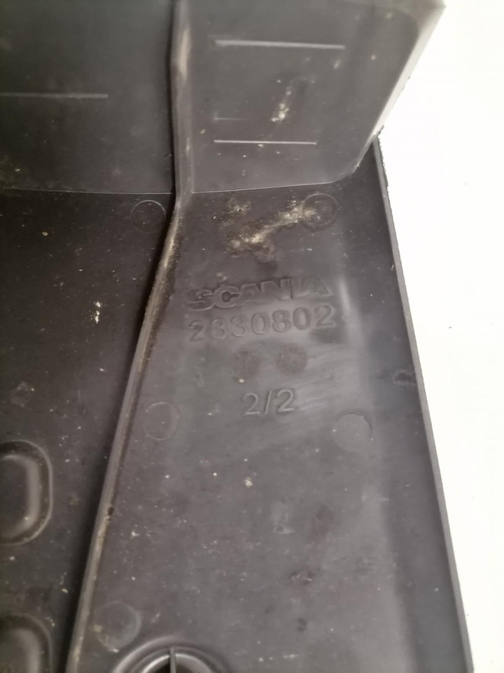 Scania Plastikdetail 2330802 - Aerodynamikk/ Spoiler for Lastebil: bilde 3 Scania Plastikdetail 2330802 - Aerodynamikk/ Spoiler for Lastebil: bilde 3