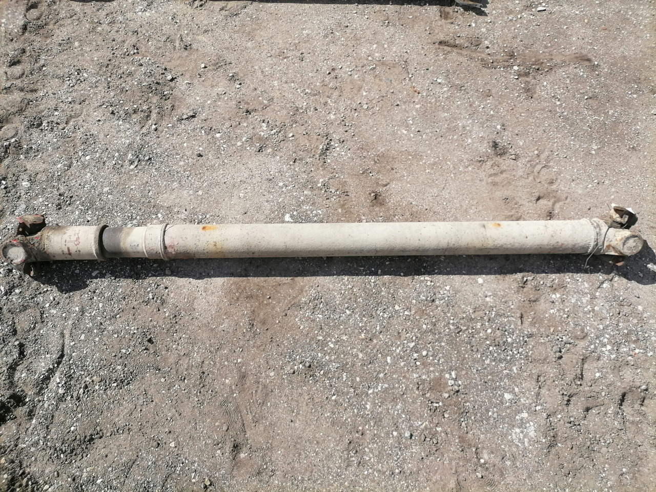 Scania Propeller shaft 1758613 - Kardanaksel for Lastebil: bilde 2 Scania Propeller shaft 1758613 - Kardanaksel for Lastebil: bilde 2