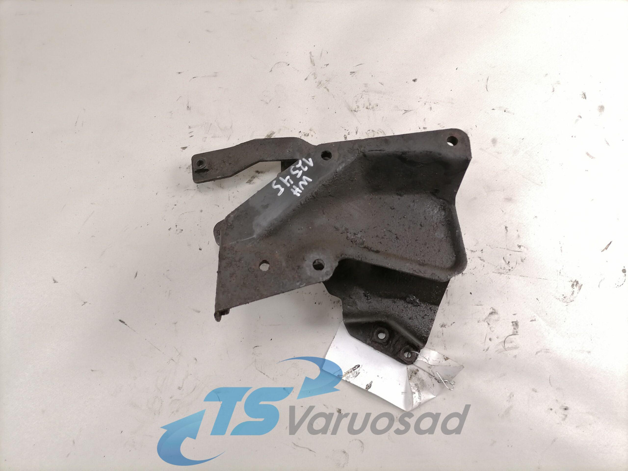 Scania Roolisüsteemi õlimahuti kandur 1369036 - Servoslange for Lastebil: bilde 1 Scania Roolisüsteemi õlimahuti kandur 1369036 - Servoslange for Lastebil: bilde 1